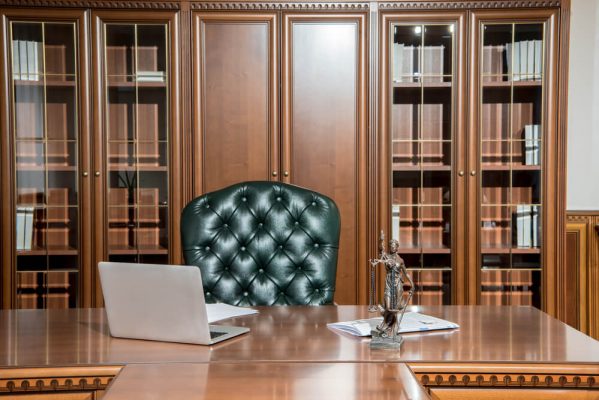 Litigation Attorney Mediator in Palm Beach County, Florida